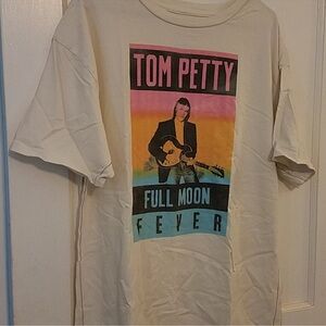 Tom Petty Trunk T-shirt 🎶✨🎶